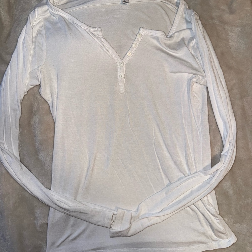 Fashion Nova White Fitted Buttoned Polo Blouse